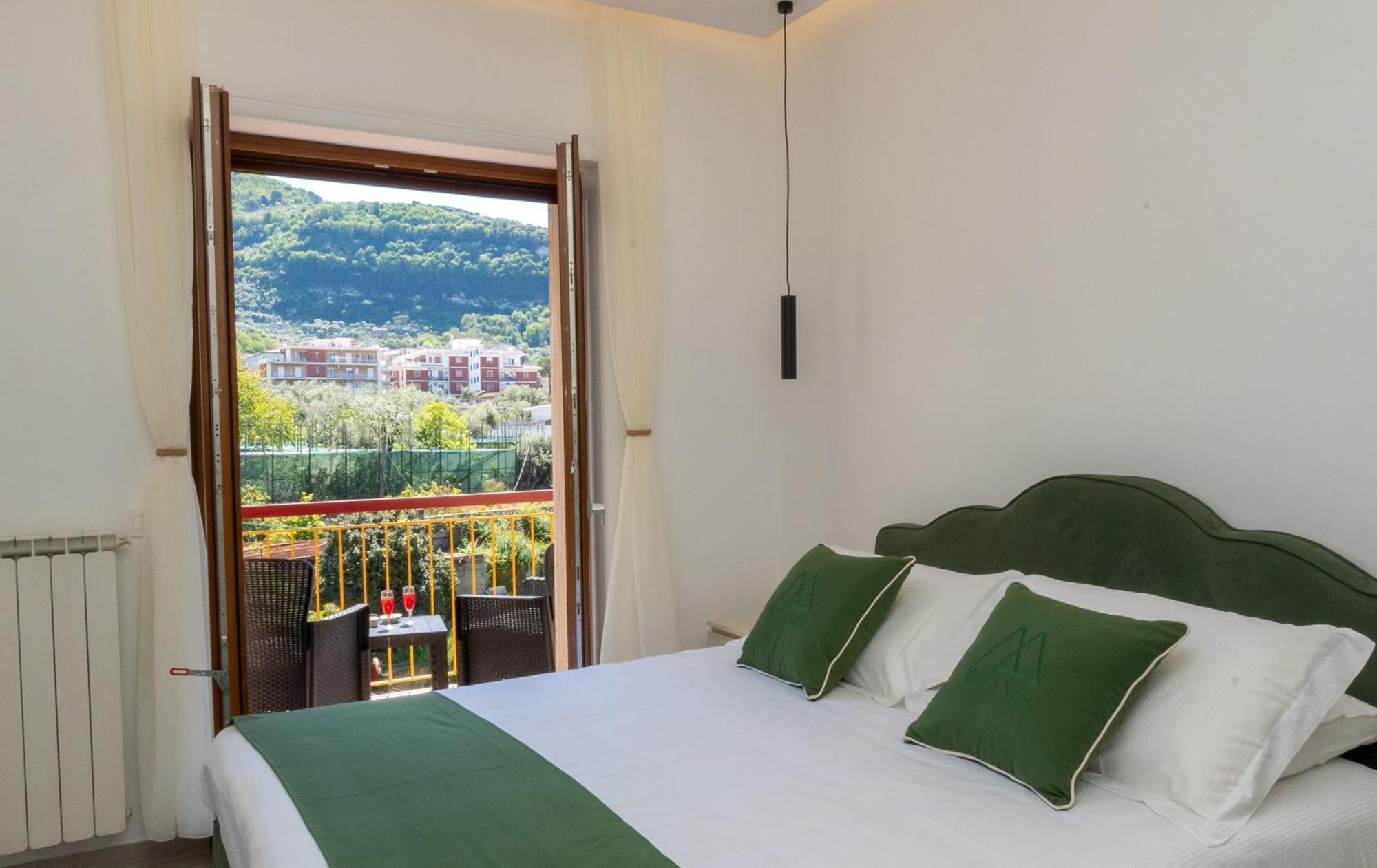 Mifra Suites Sorrento Esterno foto